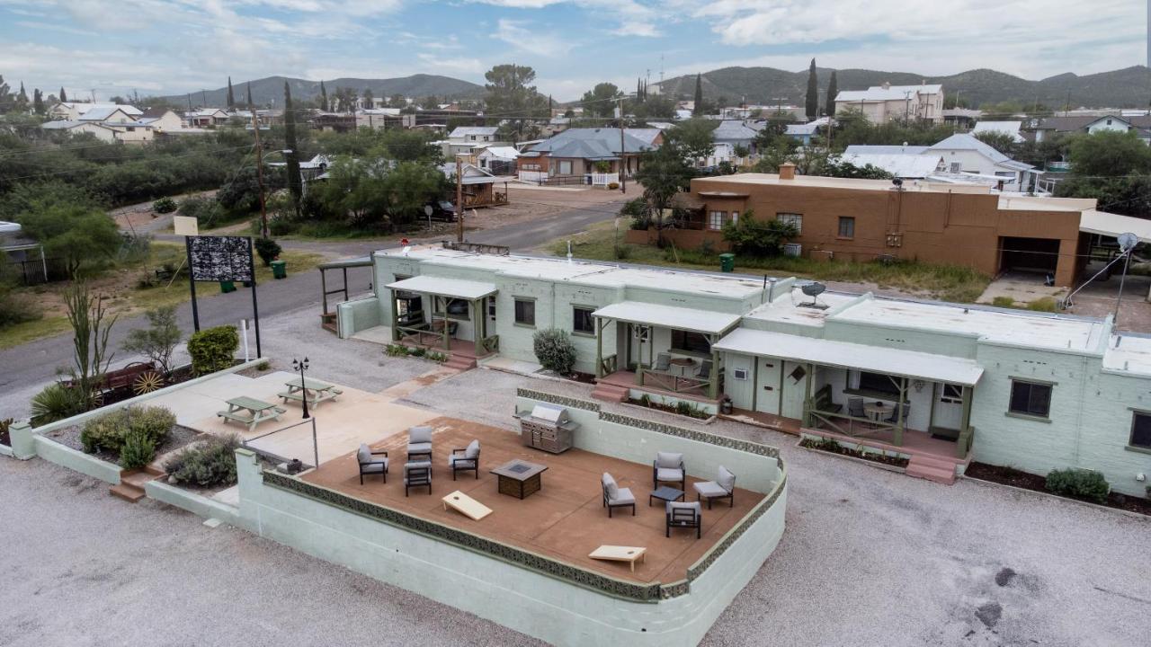 Sagebrush Inn Tombstone Luaran gambar Aerial view of the motel