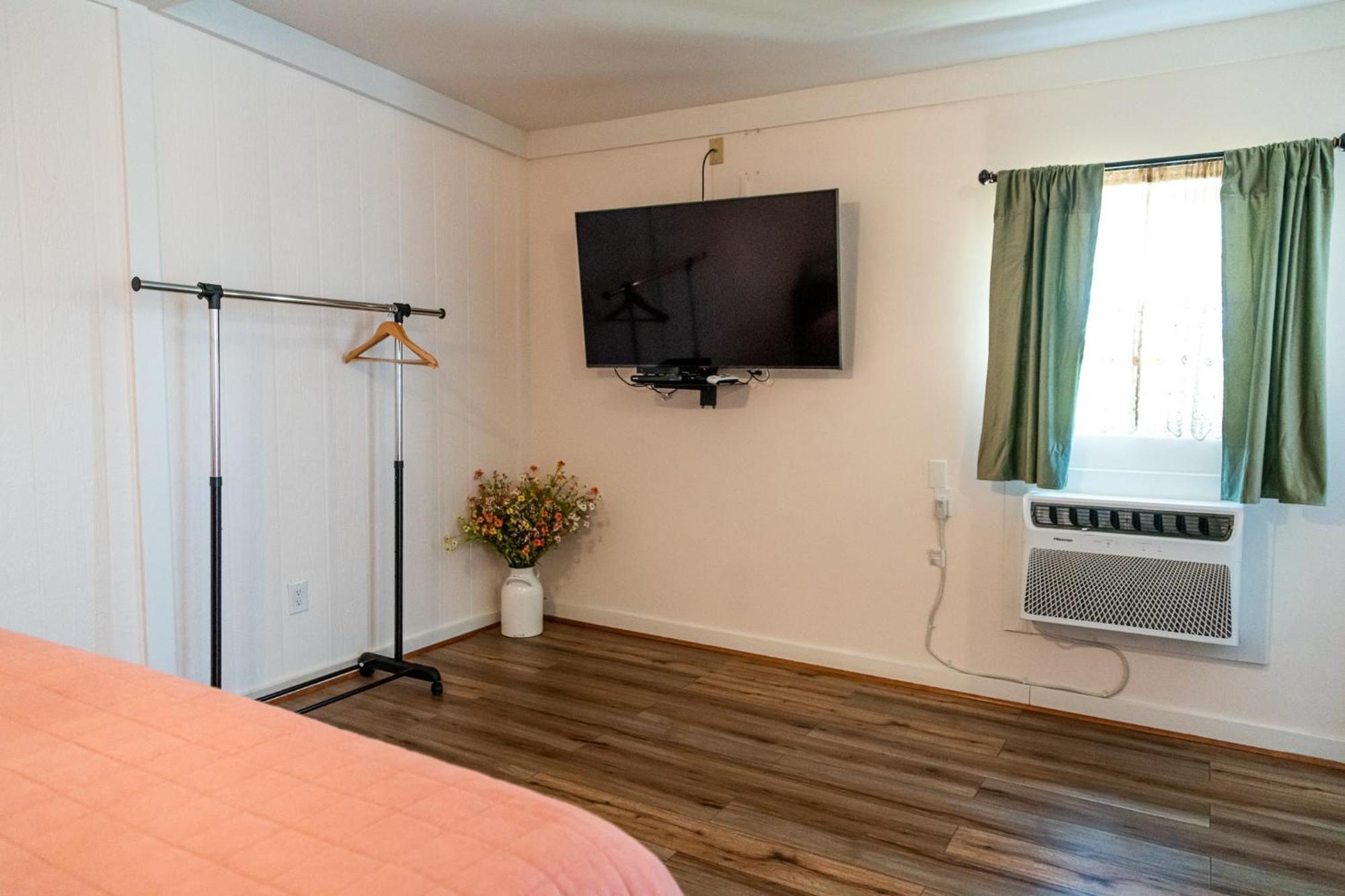 Sagebrush Inn Tombstone Bilik gambar A room at the motel